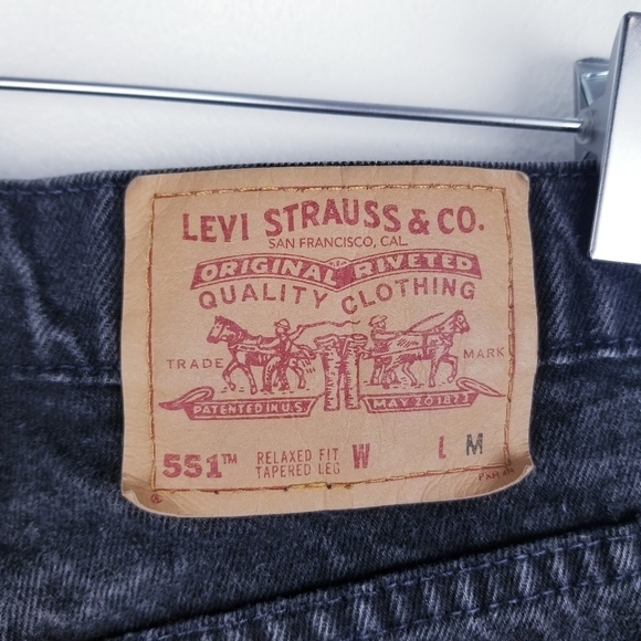 Levi's 551 Vintage Relaxed Fit Tapered Leg Black Jeans Made in USA size 16 Med - Picture 3 of 9